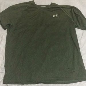 Under Armour- Shirt